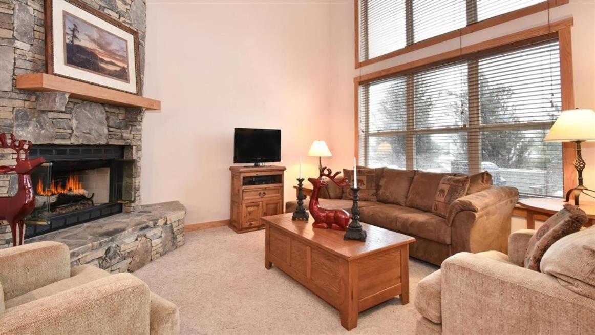 Seven Springs Woodridge 3 Bedroom Premium Condo, Sleeps 7!